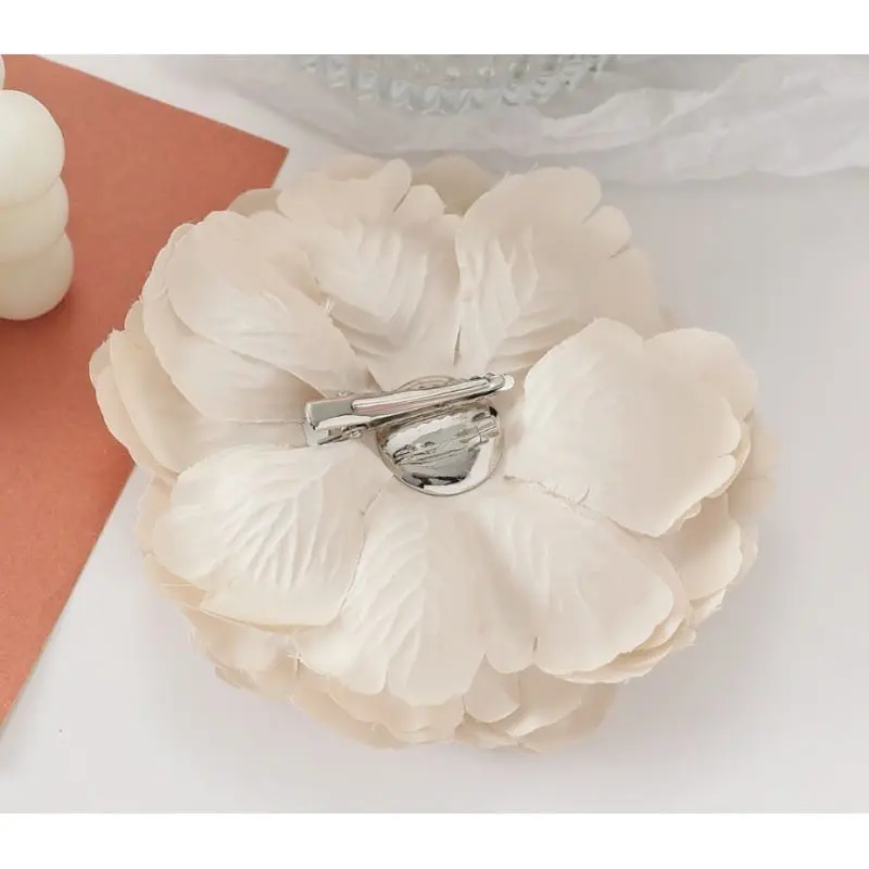 broszka-ozdobna-efektowna-kwiat-15-x-15-cm-kremowy-bz208-2.jpg a722dc91dca66b6d5e69dbe258eefe31