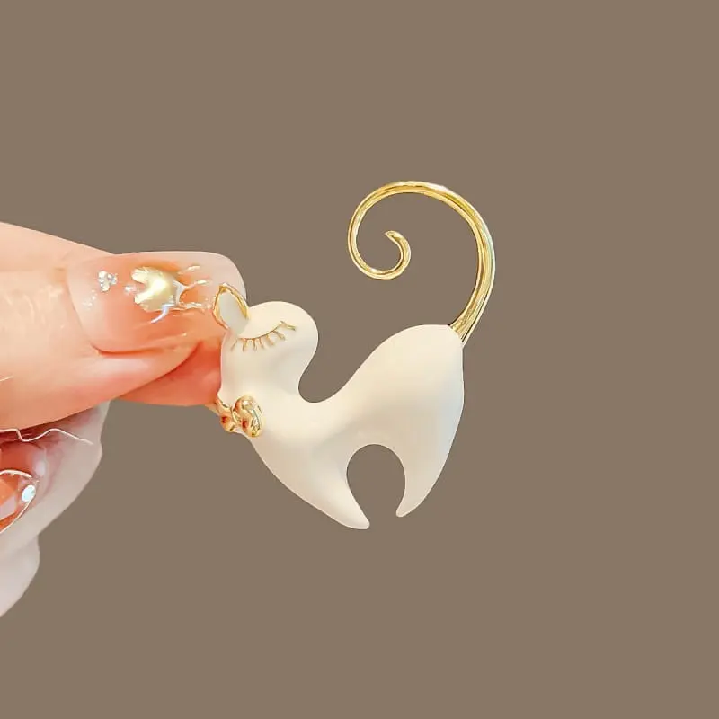 broszka-ozdobna-emaliowany-bialy-kotek-bz206-2.jpg a8b57b2e0b585e05410d3aca3a95aaa2