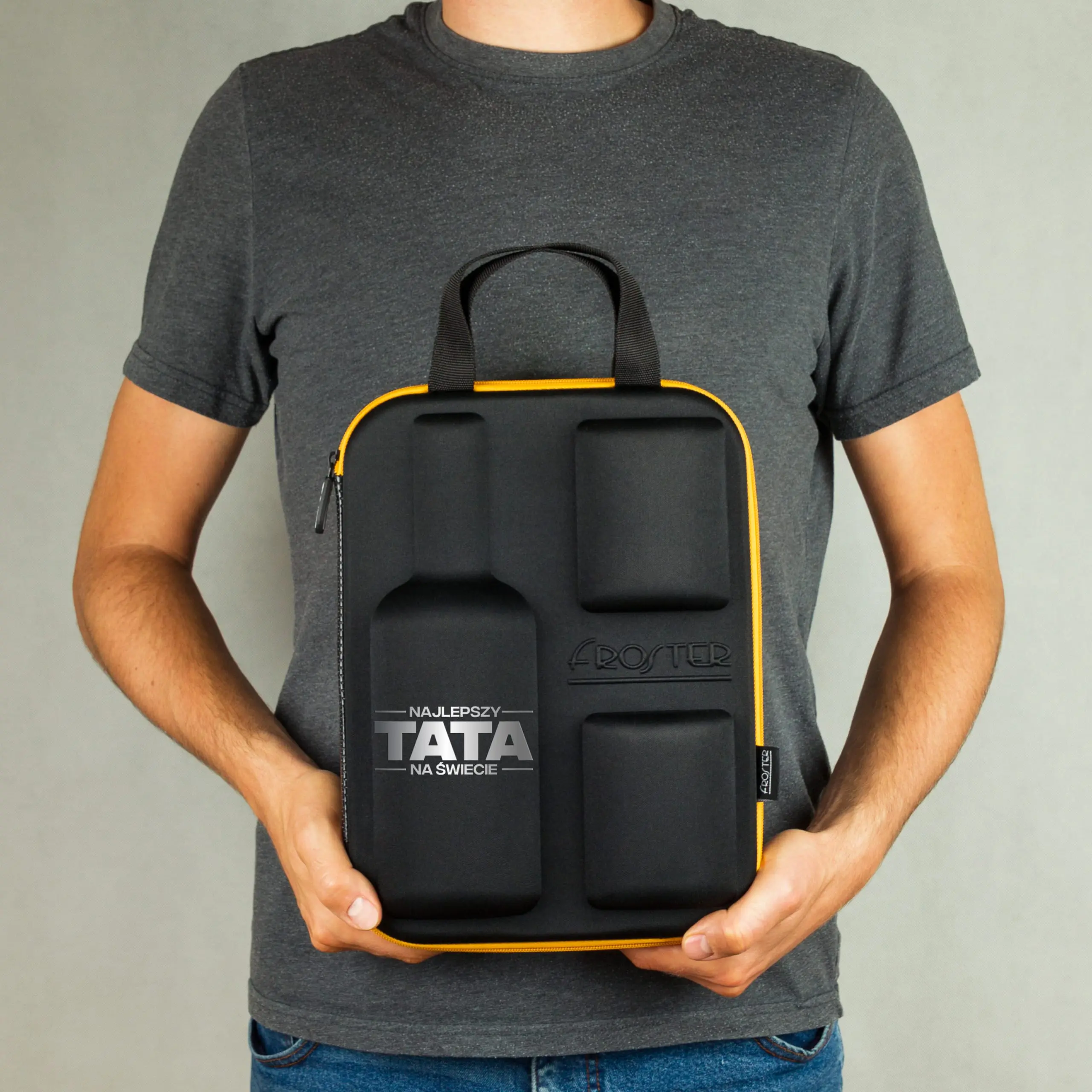 s5___etui-na-whisky-ze-szklankami-prezent-na-dzien-ojca-3.jpg 2e9fbbc3a9ec5635c443eb2043d9e4bc